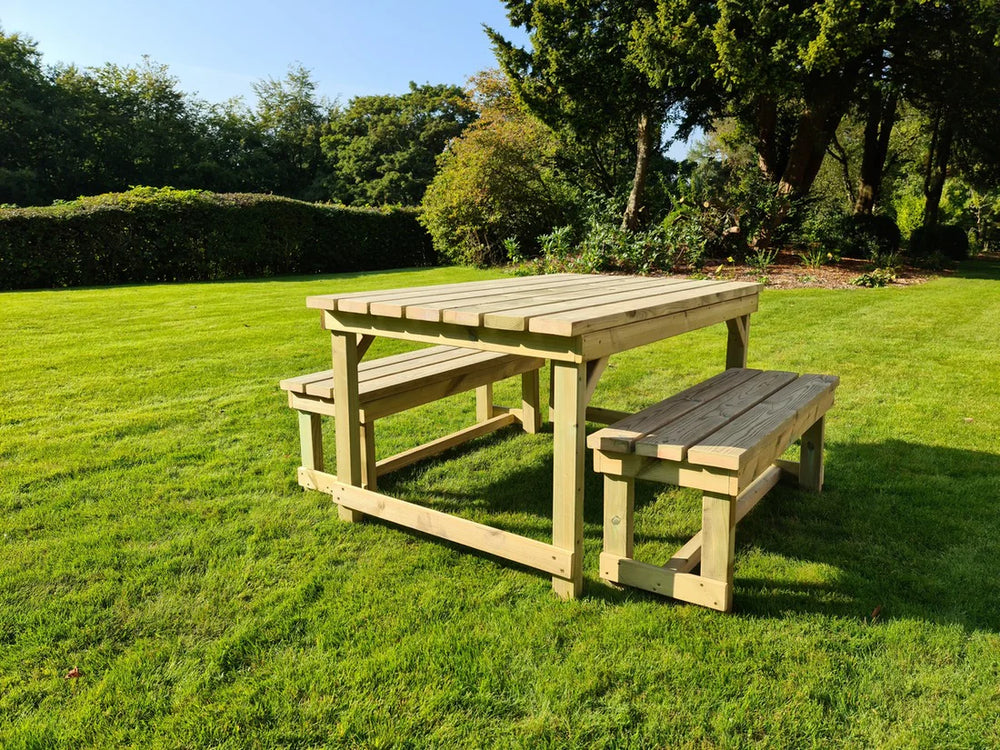 Butchers Chunky Wooden Garden Picnic Table & Benches