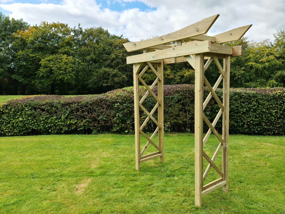 Tokyo 4ft Chunky Wooden Garden Archway