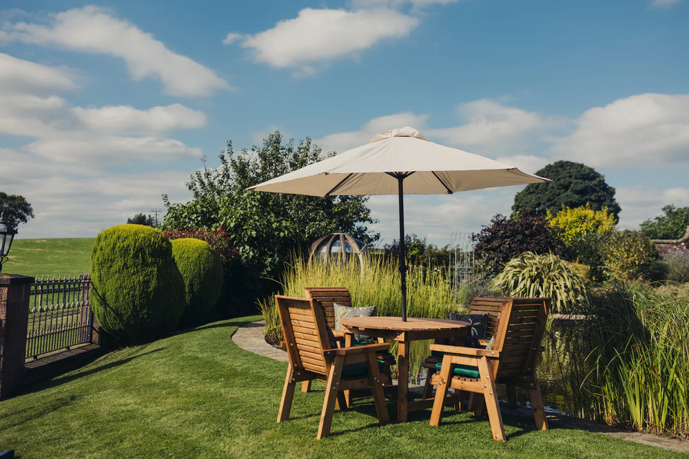 Valley 4 Seater Chunky Wooden Round Garden Dining Table Set