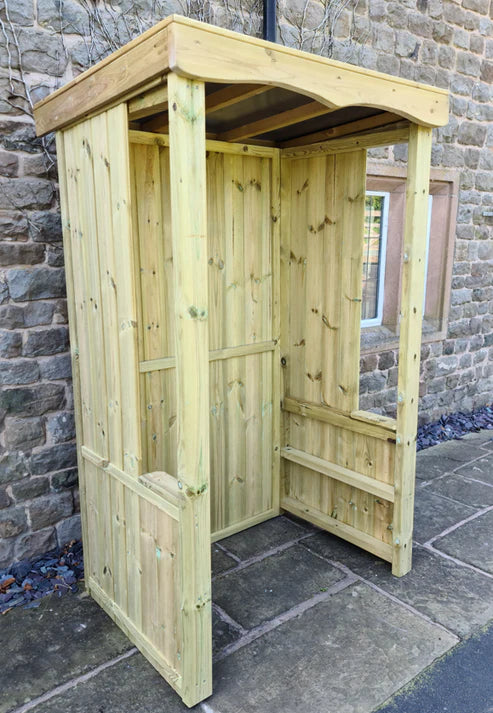 Small Poly Chunky Wooden Smoking & Vaping Shelter